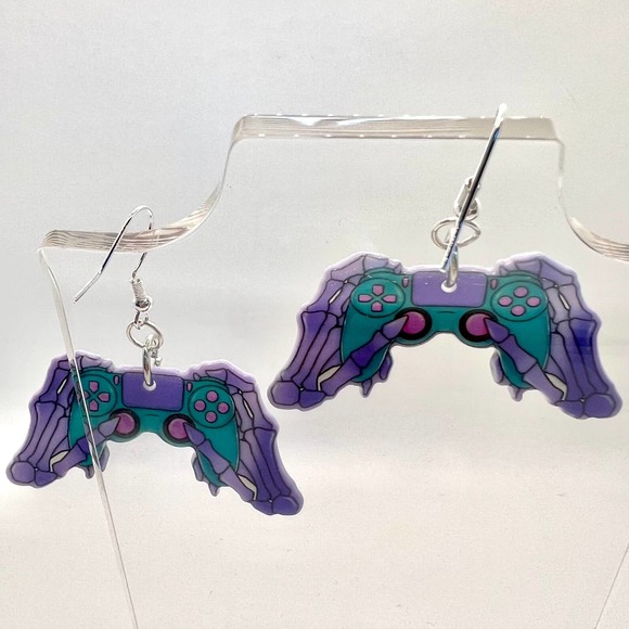 Skeleton Video Game Controller Earrings - Gamer Earrings - Gifts for Geeks - Picture 5 of 10